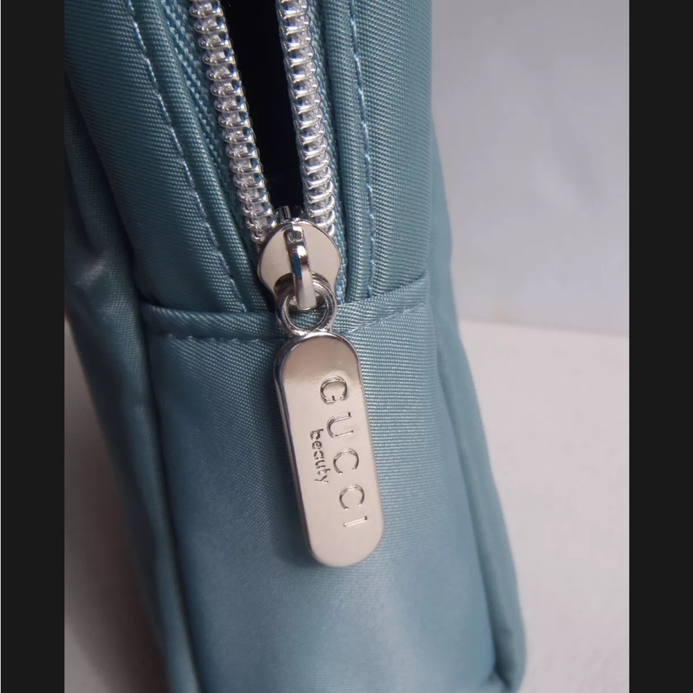 Gucci Blue Shaving Kit - Picture 3 of 7